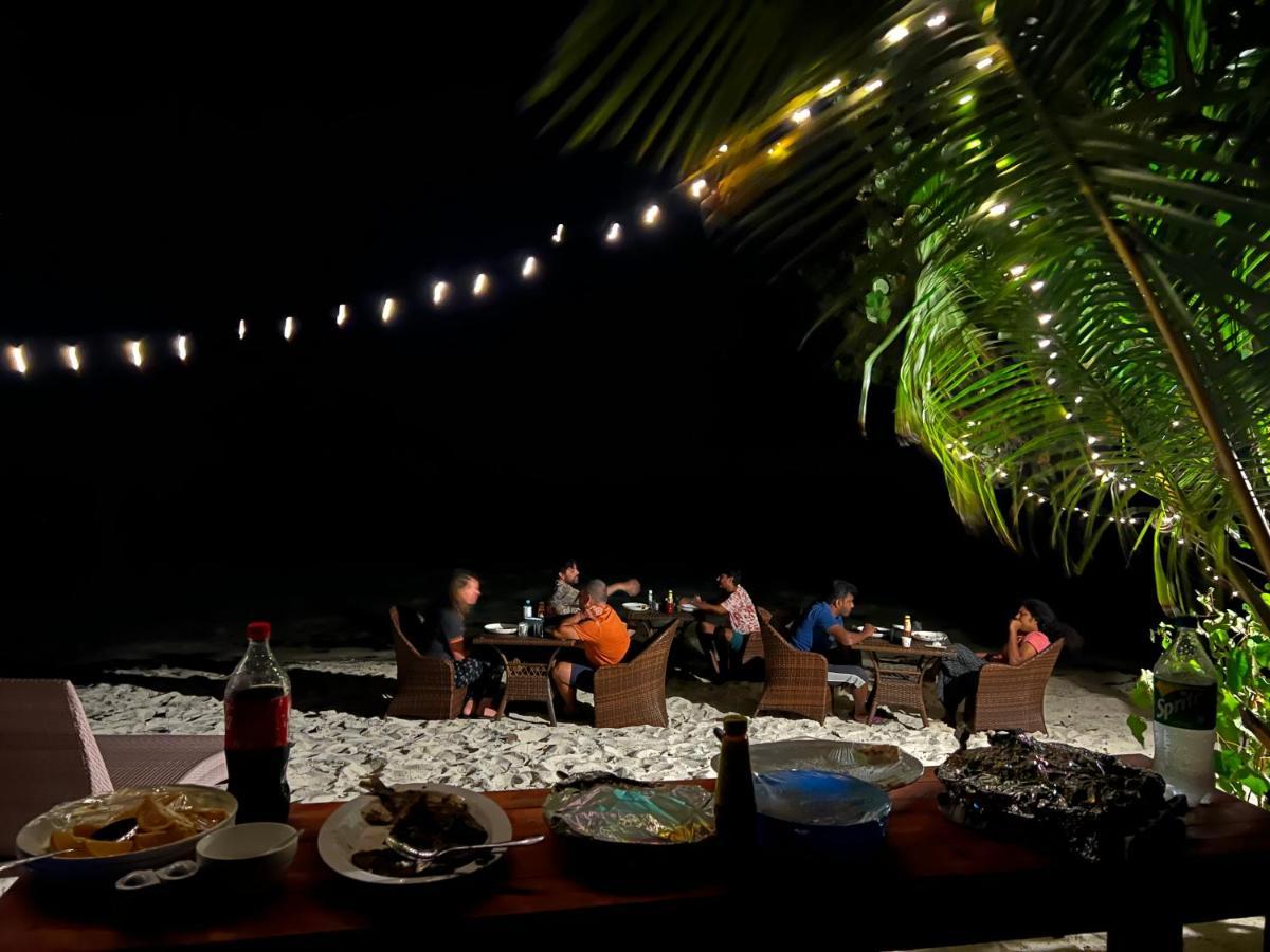 White Tern Maldives Hotel Maamigili Island ภายนอก รูปภาพ