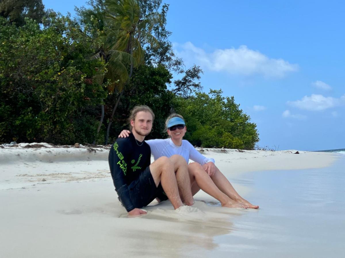 White Tern Maldives Hotel Maamigili Island ภายนอก รูปภาพ