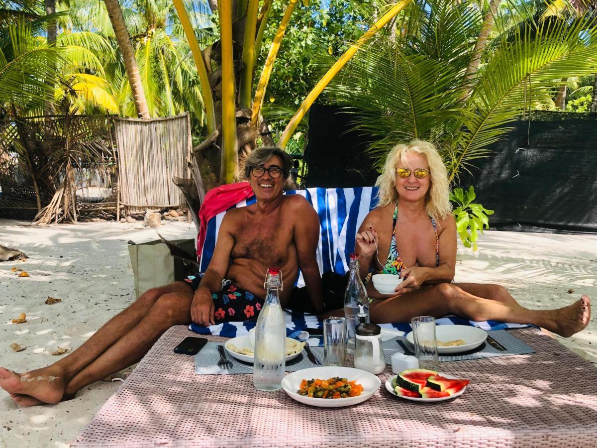 White Tern Maldives Hotel Maamigili Island ภายนอก รูปภาพ