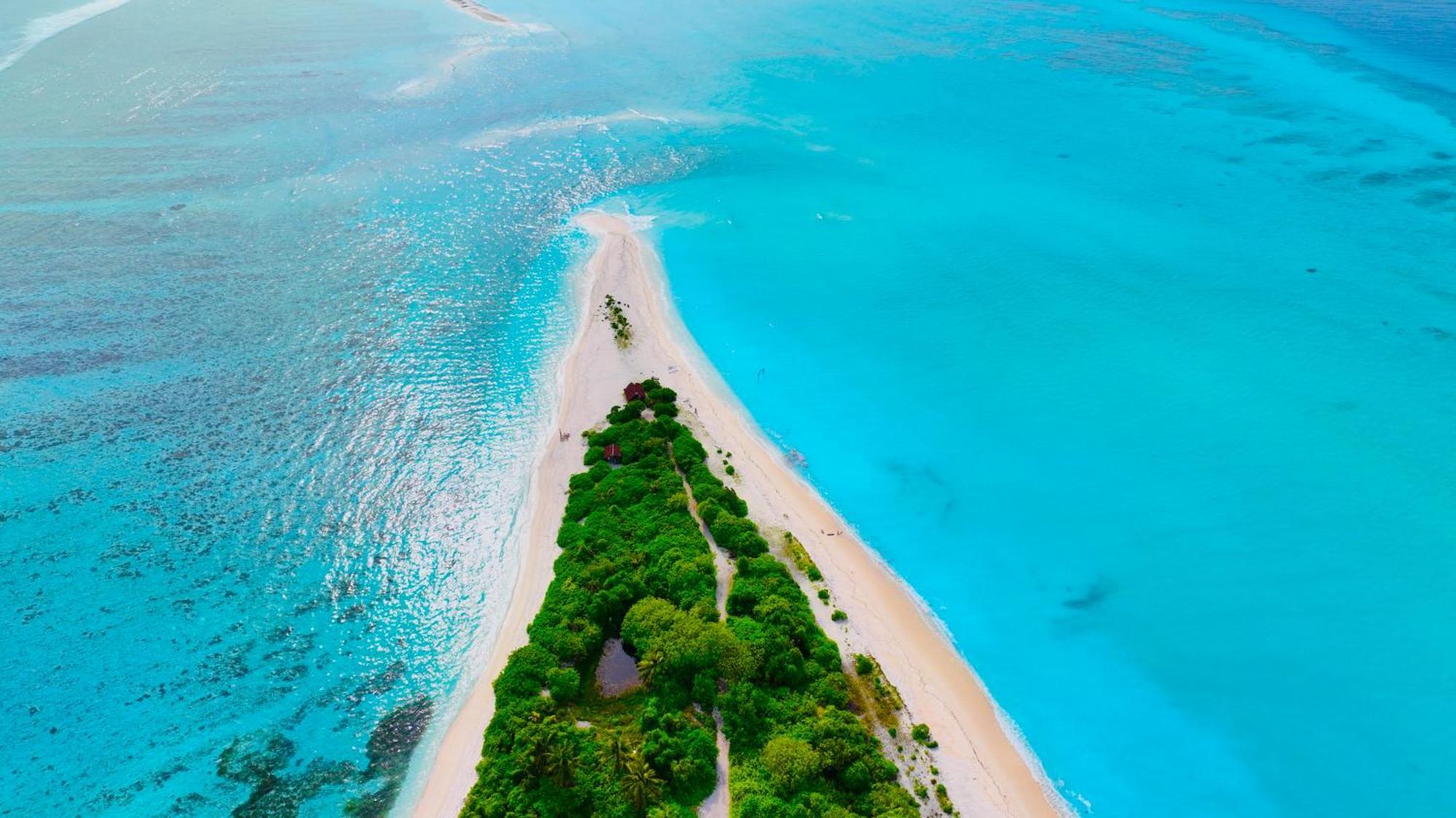 White Tern Maldives Hotel Maamigili Island ภายนอก รูปภาพ