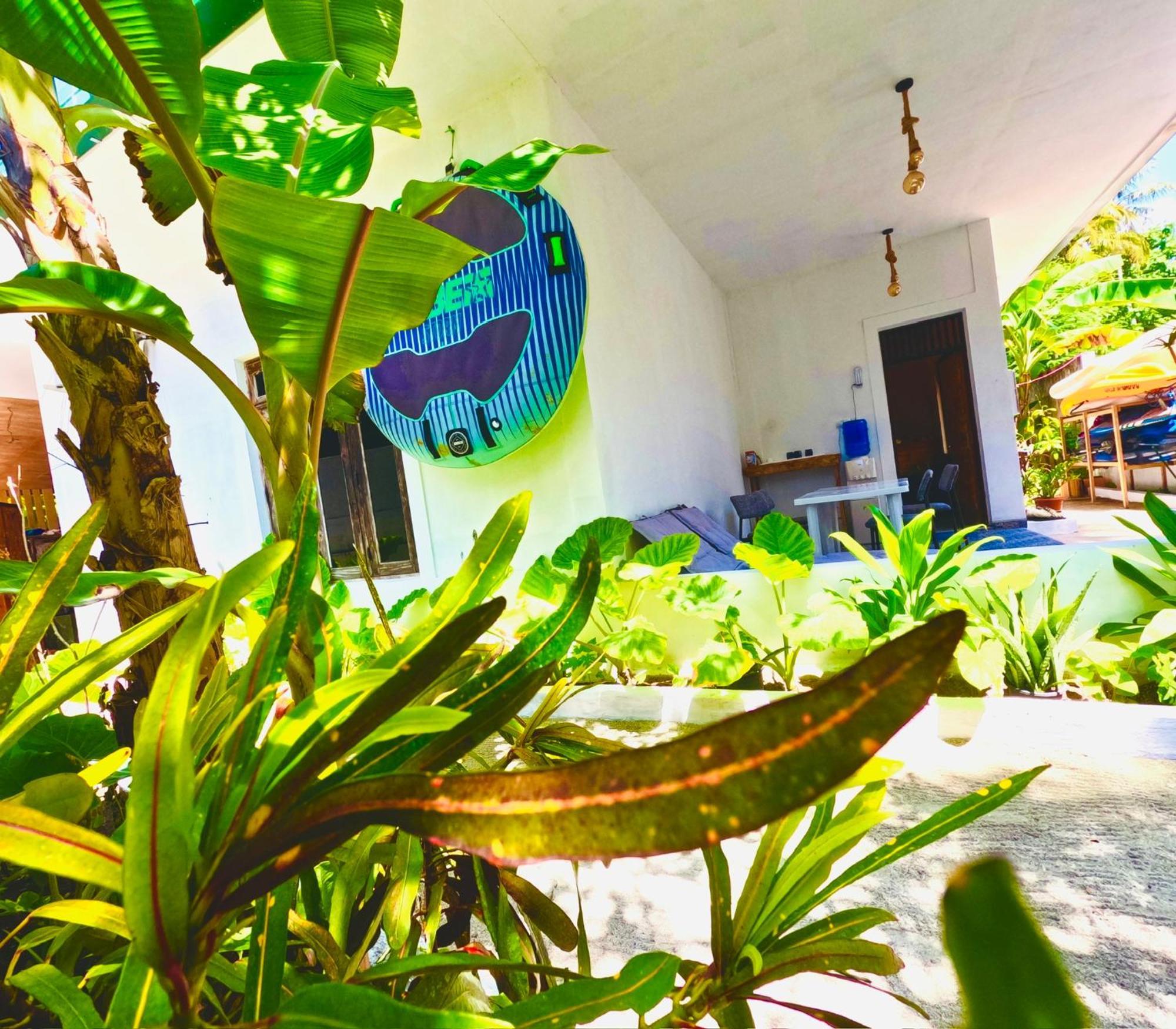 White Tern Maldives Hotel Maamigili Island ภายนอก รูปภาพ